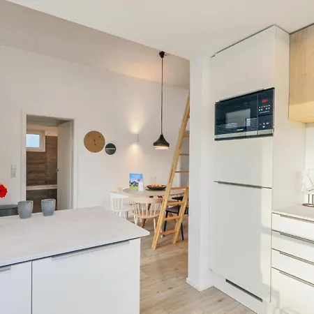 Holiday home Gorgeous In Lembruch-duemmer With Kitchen