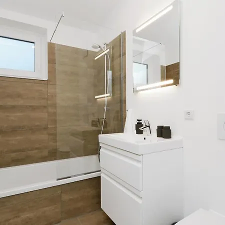 Gorgeous In Lembruch-duemmer With Kitchen Holiday home Lembruch